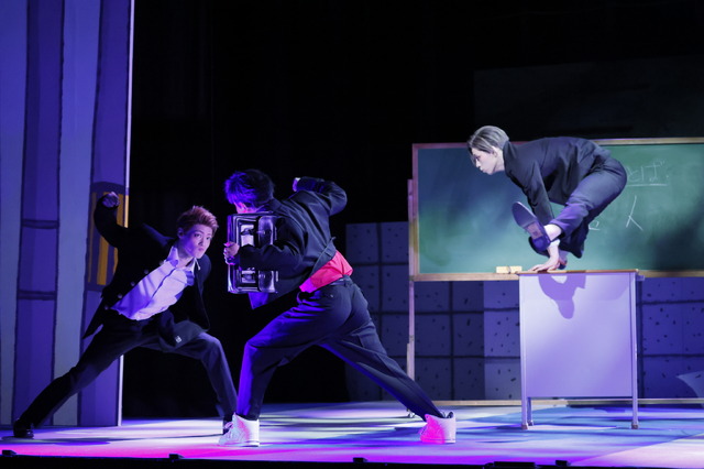 「『ちびまる子ちゃん』原作35周年記念公演 ちびまる子ちゃん THE STAGE 『はいすくーるでいず』」（C）さくらプロダクション（C）舞台『ちびまる子ちゃん』プロジェクト