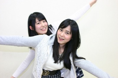 前列・津田美波さん、後列・小池菜摘さん