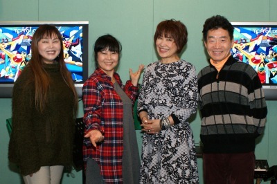 左から、高乃麗さん（峯崎拳一役）、折笠愛さん（霧隠虎太郎役）、松本梨香さん（日向仁役）島田敏さん（エルドラン／流崎力哉役）