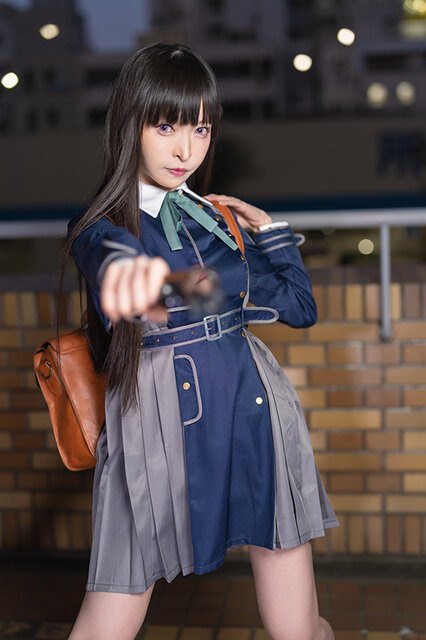 井上たきな『リコリス・リコイル』／モデル：まゆろん、撮影：tama