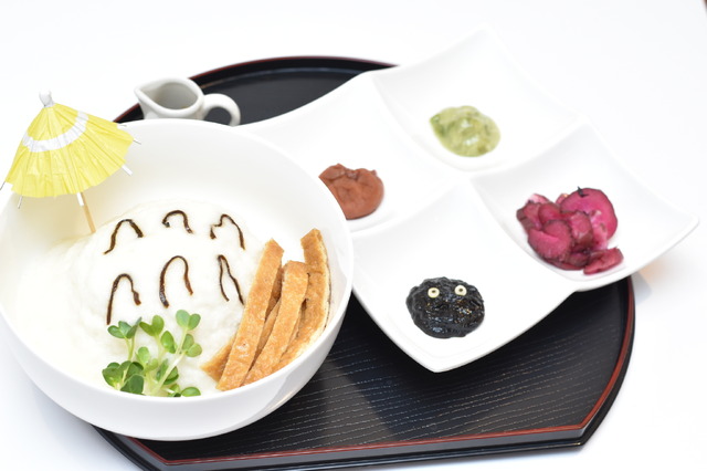 「アニメージュとジブリ展」コラボカフェ　いなりとトロロ丼（C）Studio Ghibli（C）Kanyada