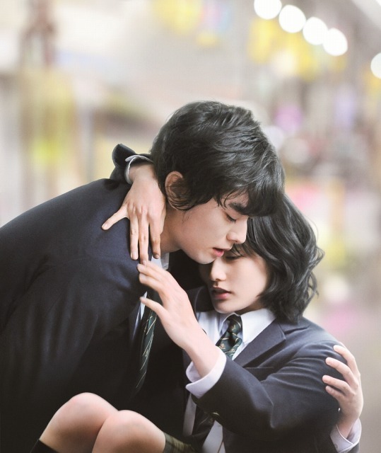 (C)2015映画「寄生獣」製作委員会