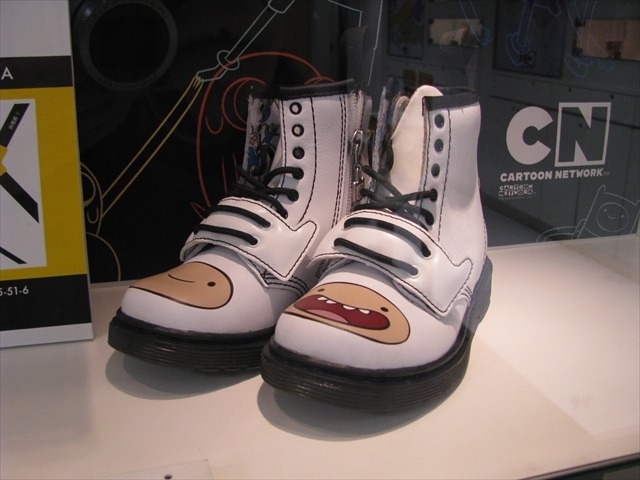 TM (C)2015 Cartoon Network.