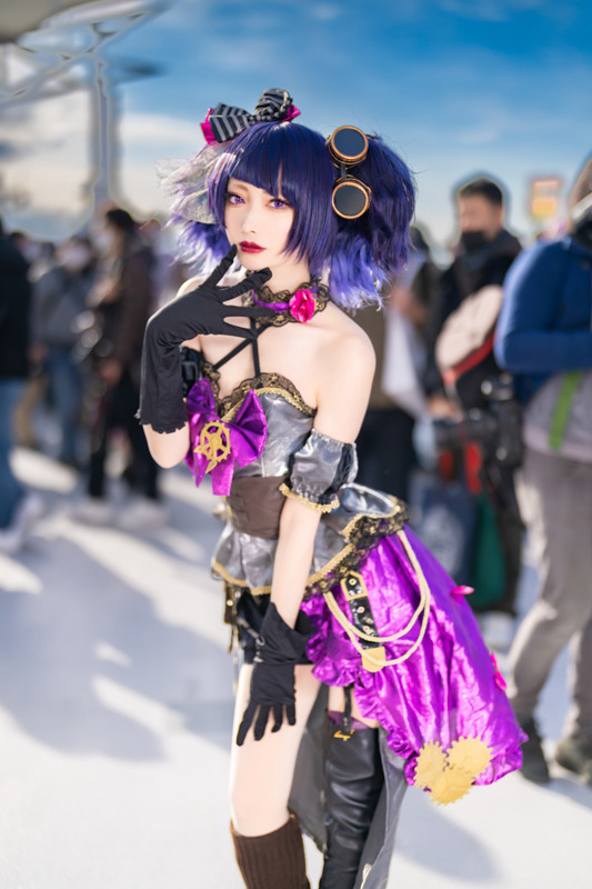 田中摩美々『アイドルマスターシャイニーカラーズ』／灰皿おむむ（Twitter：@x_ashtray_x）、撮影：乃木章