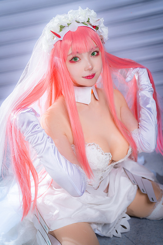 ゼロツー『ダーリン・イン・ザ・フランキス』／ゆうきれん、撮影：Jon