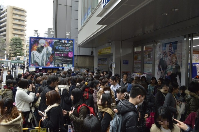 「終わりのセラフ」缶バッジ配布イベントにファン殺到　わずか10分で配布終了