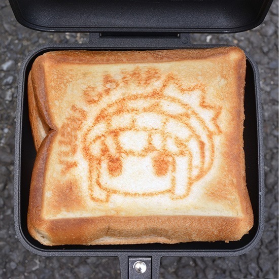 「ゆるキャン△ ホットサンドメーカー」5,500円（税込）（C）あｆろ・芳文社／野外活動サークル