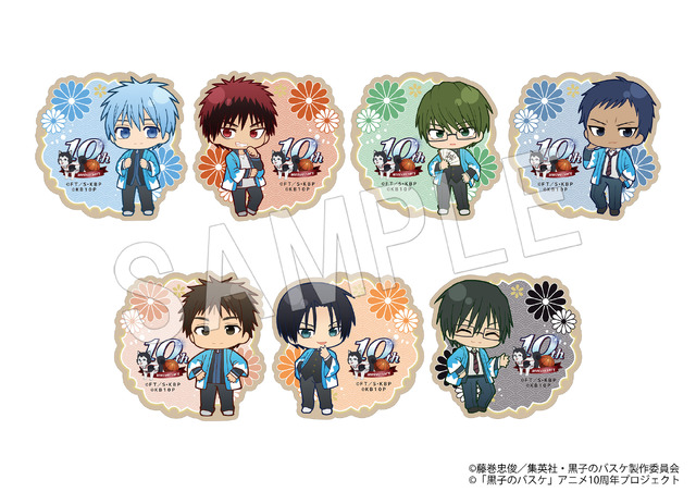 「黒子のバスケ KYOTO TRIP」トレーディングミニアクリルスタンド ミニキャラ ver. TypeA 映画村 ver.（C）藤巻忠俊／集英社・黒子のバスケ製作委員会（C）「黒子のバスケ」アニメ 10 周年プロジェクト