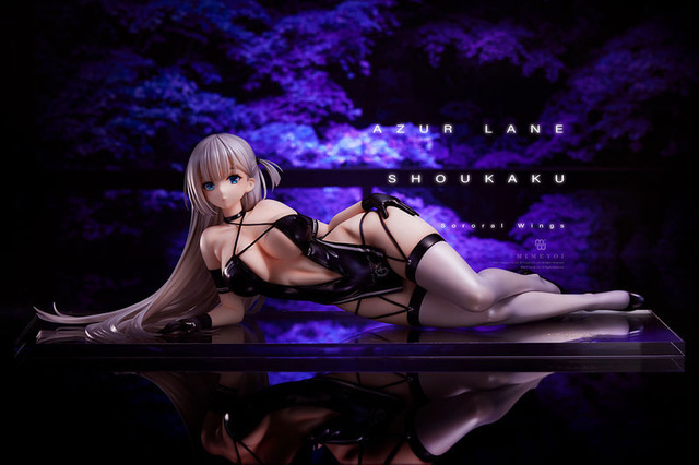 「アズールレーン 翔鶴 疾翔の姉羽 1/4スケール 完成品フィギュア」38,280円（税込）（C）2017 Manjuu Co.，Ltd. ＆ Yongshi Co.，Ltd. All Rights Reserved.（C）2017 Yostar， Inc. All Rights Reserved.