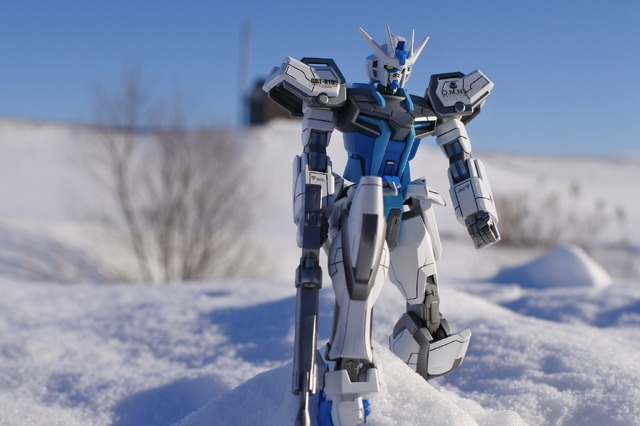 「EG ストライクガンダム」スノーイメージカラー塗装◎制作・撮影：降月海弥