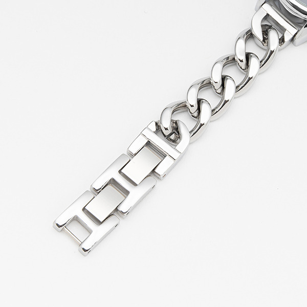 SuperGroupies『ブルーロック』コラボ「凪 誠士郎 モデル 腕時計」（C）金城宗幸・ノ村優介・講談社/「ブルーロック」製作委員（C）KODANSHA