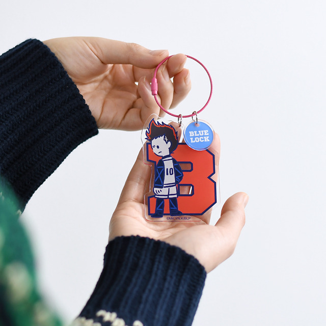 『ブルーロック』× ビィズニィズ「ビッグアクリルキーホルダー（馬狼 照英）」（C）金城宗幸・ノ村優介・講談社／「ブルーロック」製作委員会
