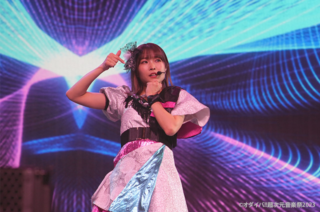 「オダイバ超次元音楽祭-ヨコハマからハッピーバレンタインフェス 2023-」の様子（C）オダイバ 超次元音楽祭 2023