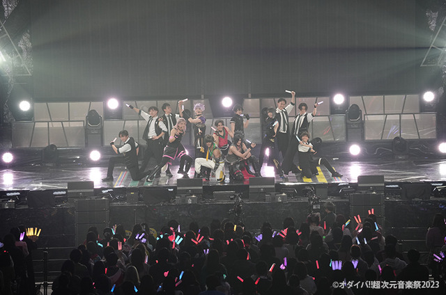 「オダイバ超次元音楽祭-ヨコハマからハッピーバレンタインフェス 2023-」の様子（C）オダイバ 超次元音楽祭 2023