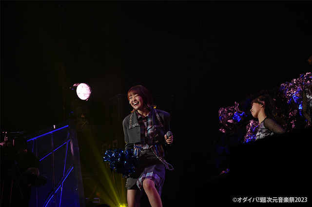 「オダイバ超次元音楽祭-ヨコハマからハッピーバレンタインフェス 2023-」の様子（C）オダイバ 超次元音楽祭 2023