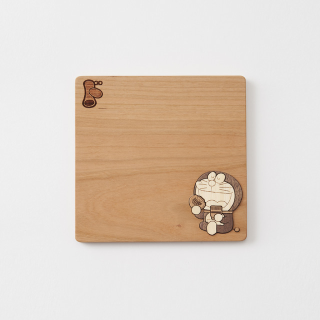 ドラえもんチャンネルアプリ公式オンラインストア限定「ウッ「ド」プレート　のんびり」（C）Fujiko-Pro