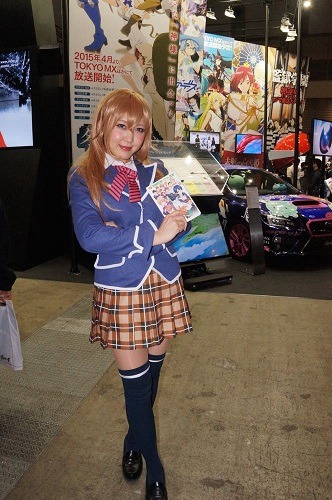 実物大テラフォーマーにスバル公式痛車も登場、立体推しのワーナーブース@AnimeJapan 2015