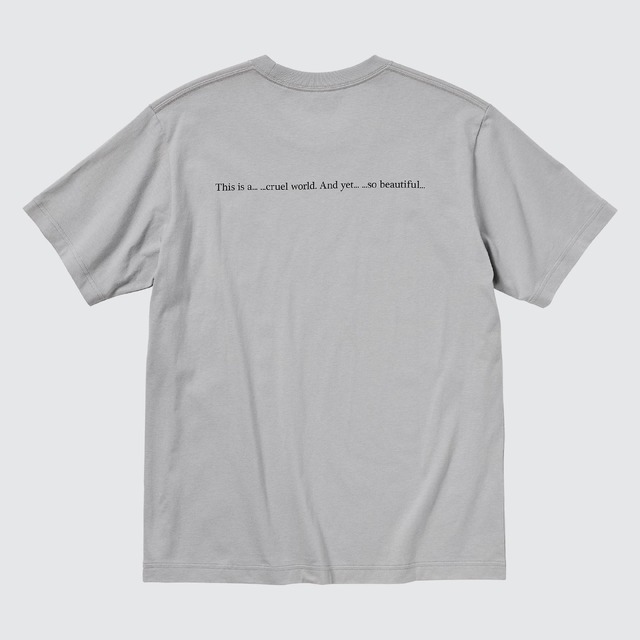 『進撃の巨人』× UT コラボTシャツ「壁から覗く巨人」（C）諫山創／講談社