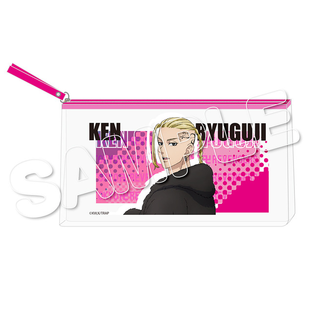 「クリアポーチ／ドラケン／東京リベンジャーズ OFF SCENE」（C）和久井健・講談社／アニメ「東京リベンジャーズ」製作委員会