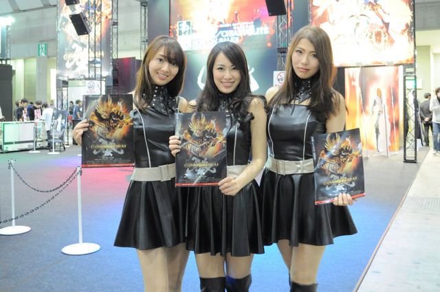 ホラーと戦う黄金騎士、大迫力の牙狼ブースに肉薄！＠AnimeJapan 2015