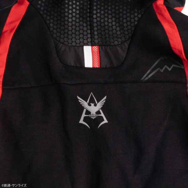 STRICT-G KUSHITANI『機動戦士ガンダム』レブロフーディージャケット（C）創通・サンライズ