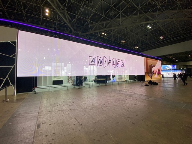 AnimeJapan 2023 に特報にも登場した本作オリジナルの【2023tハンマー】が登場（C）北条司/コアミックス・「2023 劇場版シティーハンター」製作委員会