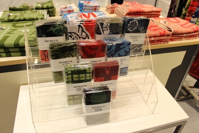 「ガンダム」伊勢丹に立つ　「STRICT-G」の商品が新宿で買える