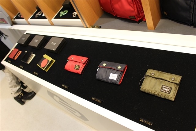 「ガンダム」伊勢丹に立つ　「STRICT-G」の商品が新宿で買える