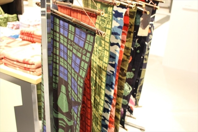 「ガンダム」伊勢丹に立つ　「STRICT-G」の商品が新宿で買える