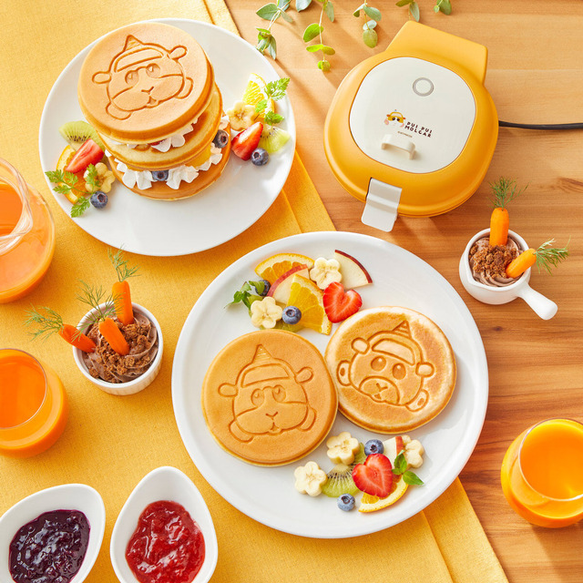 「こんがりきゃらパンケーキメーカー PUI PUI モルカー」（C）見里朝希／PUI PUI モルカーDS製作委員会