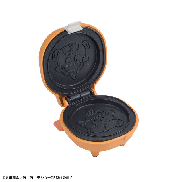 「こんがりきゃらパンケーキメーカー PUI PUI モルカー」（C）見里朝希／PUI PUI モルカーDS製作委員会
