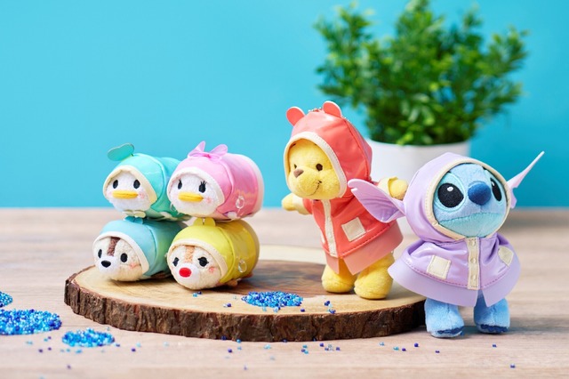 レインコートを着た「ツムツム」や「ぬいぐるみ」が登場（C）Disney （C）Disney. Based on the “Winnie the Pooh” works by A.A. Milne and E.H. Shepard.