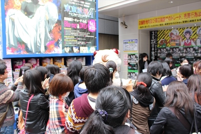 Xbox Oneでもサイコパス、「選択なき幸福」イベント開催　コミッサ太郎に「かわいい！」の声