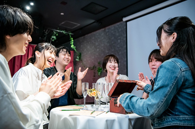 「黒鉄の海中研究所（ラボラトリー・オルカ）からの脱出」プレイイメージ（C）青山剛昌／小学館・読売テレビ・TMS 1996