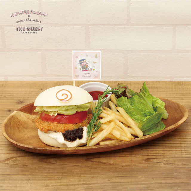 「GOLDEN KAMUY × Sanrio characters ×THE GUEST cafe&diner」杉元とシナモロールのサーモンバーガー（C）SN/S,GK （C）'23 SANRIO（L） S/D･G