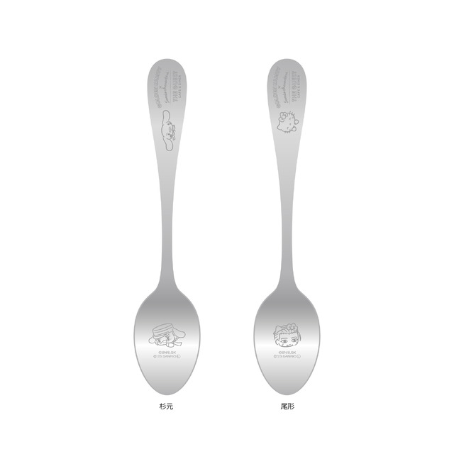「GOLDEN KAMUY × Sanrio characters ×THE GUEST cafe&diner」スプーン（C）SN/S,GK （C）'23 SANRIO（L） S/D･G