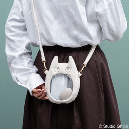 「おでかけポシェット」3,520円（税込）（C） Studio Ghibli