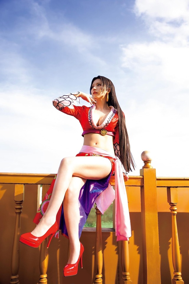 コスプレイヤー・えなこ『えなこ cosplayer 2』出典：Amazon