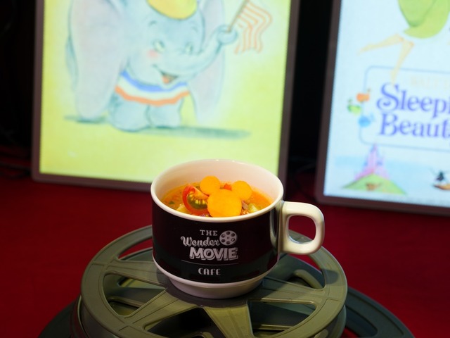 「The Wonder Movie CAFE」第2期イメージ（C）Disney（C）Disney. Based on the 