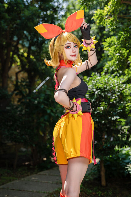 鏡音リン「VOCALOID」／天音（@ASTRAY_Rin）