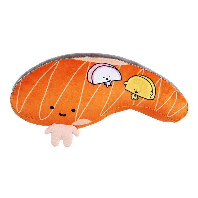 サンリオ「KIRIMIちゃん.10周年デザインシリーズ キャラクター形クッション」（C）2023 SANRIO CO.,LTD.
