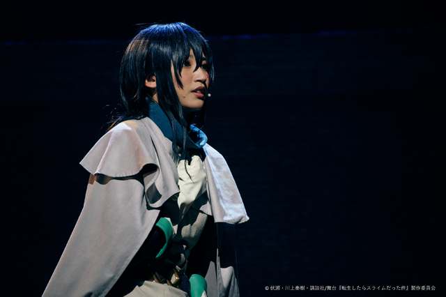舞台『転生したらスライムだった件』公演写真（舞台写真）（C）伏瀬・川上泰樹・講談社/舞台『転生したらスライムだった件』製作委員会