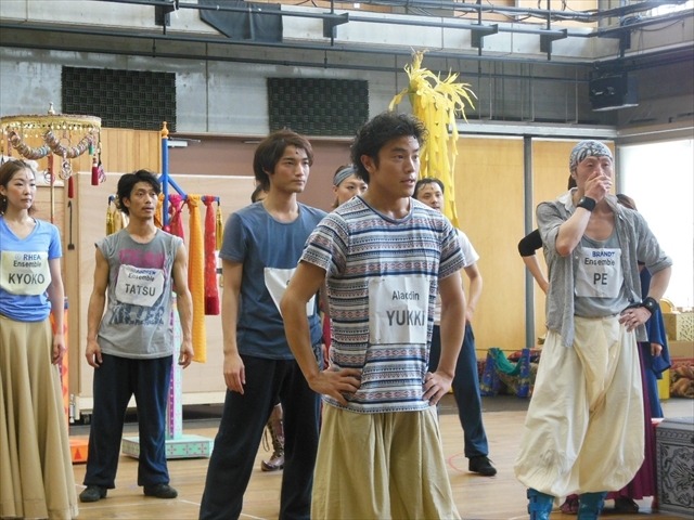 ミュージカル「アラジン」公開稽古は仕上がり順調、5月24日開幕