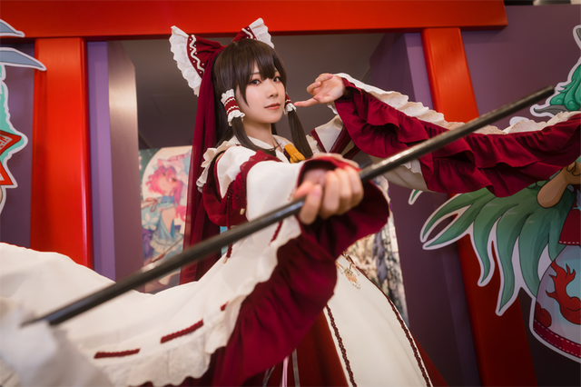 博麗霊夢／なを。（X：@nawo019）