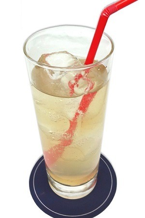 「銃皇無尽のファフニール」が秋葉原でコラボカフェ　ヒロイン達がドリンクやフードに