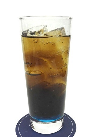 「銃皇無尽のファフニール」が秋葉原でコラボカフェ　ヒロイン達がドリンクやフードに