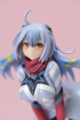 （c）2013TSUBURAYA PRODUCTIONSイラスト:猫缶まっしぐら(Nitroplus)