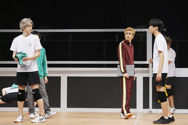 「劇団『ハイキュー!!』旗揚げ公演」舞台写真（C）古舘春一／集英社・劇団「ハイキュー!!」製作委員会