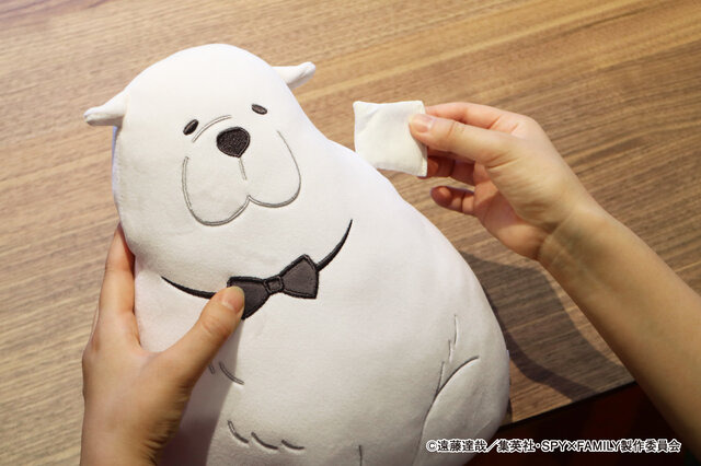 「SPY×FAMILY」ボンドのアロマクッションが登場！もちもちな触り心地と香りが楽しめる癒しグッズ