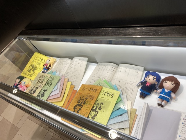 きんいろモザイク」キャストの交換日記、Rhodanthe*のライブ衣装まで